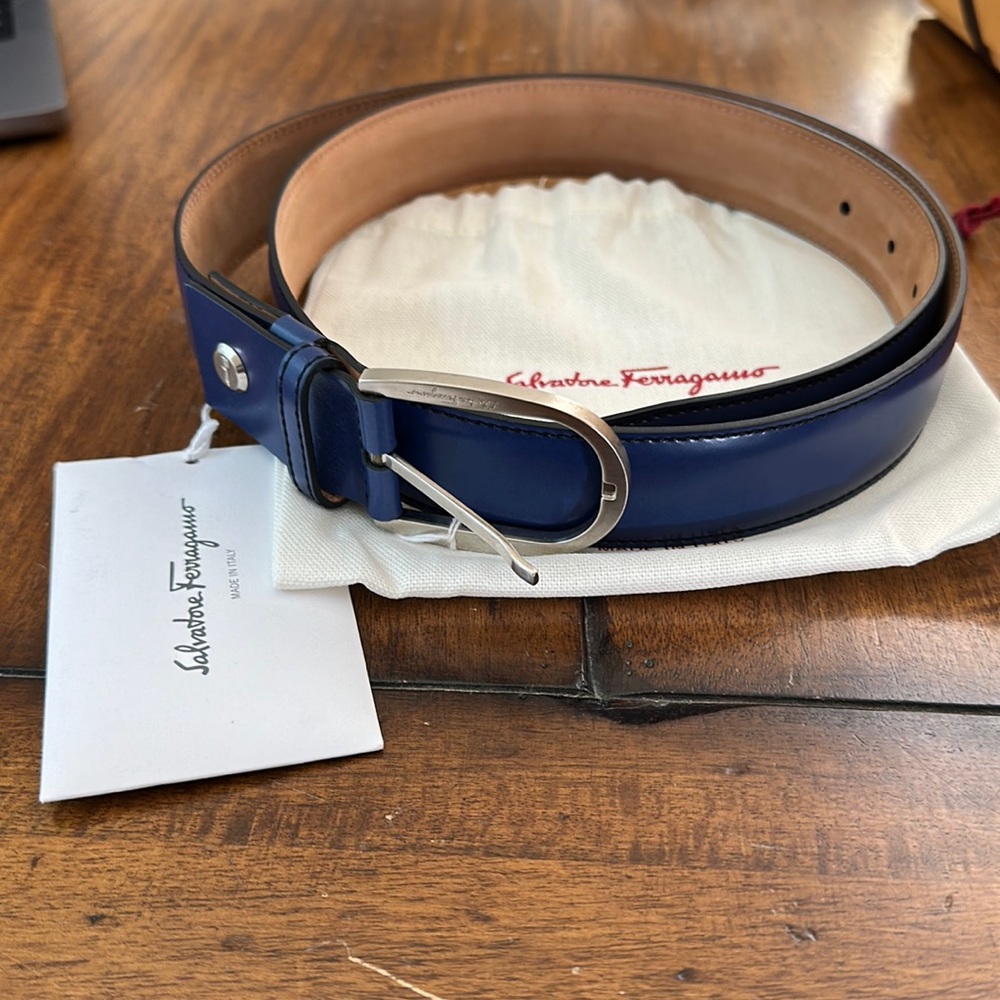 NWT Ferragamo blue marine leather belt